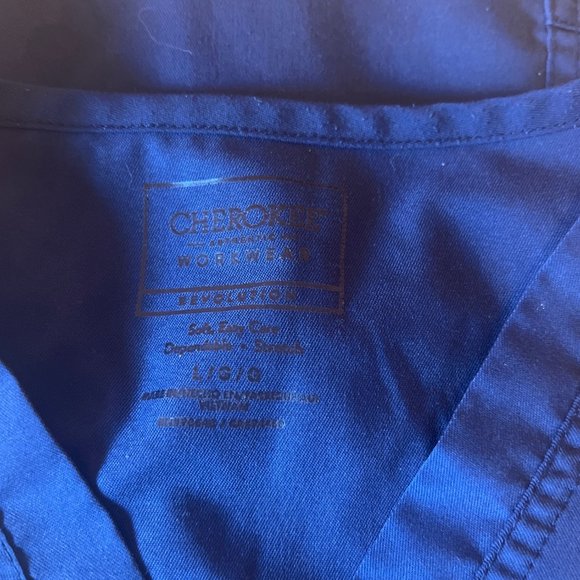 Cherokee Workwear Originals Womens V-Neck Scrub Top Two Lower Pockets Short Slee - Picture 7 of 7